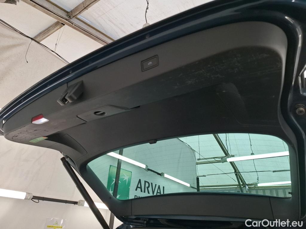  Volkswagen  Tiguan VOLKSWAGEN  / 2020 / 5P / SUV 2.0 TDI 150 DSG7 Life Business #27