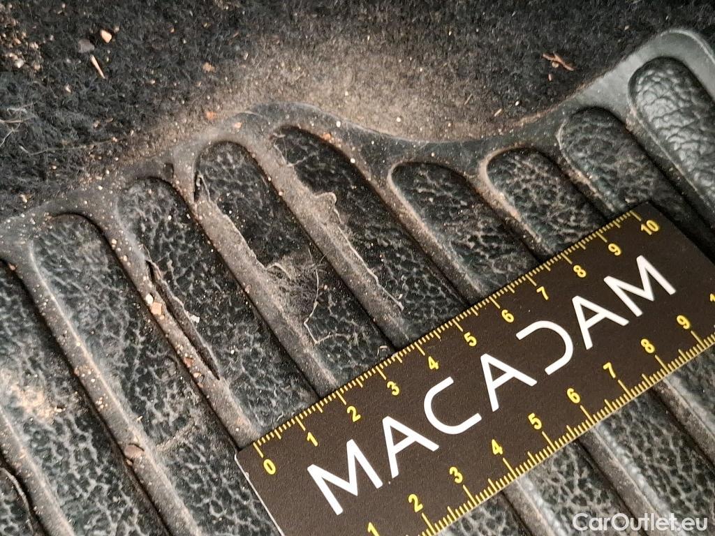  Renault  Clio  IV Air MediaNav 1.5 dCi 90CV BVM5 E6 #19