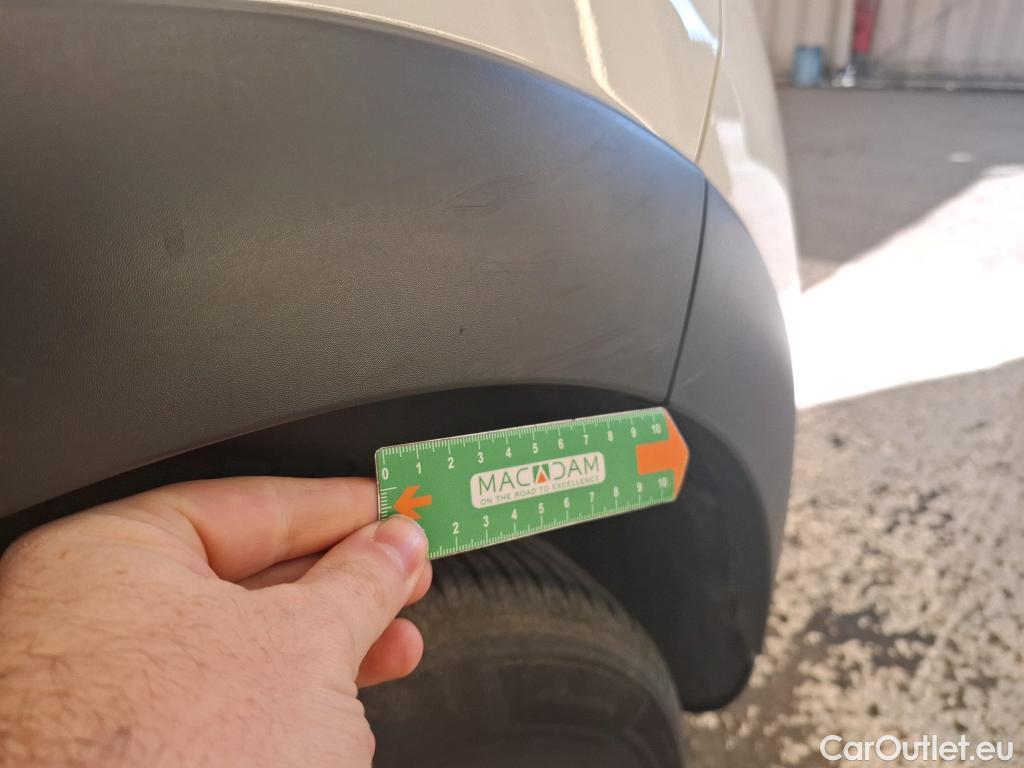  Citroen  C3  Société Feel 1.5 BlueHDI 100CV BVM6 E6dT #26