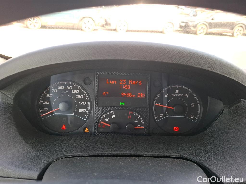  Peugeot  Boxer PEUGEOT  Chassis Cabine SC VU 2p Châssis cabine 2.0 BLUEHDI 130 PRO SR 435 L4 #23