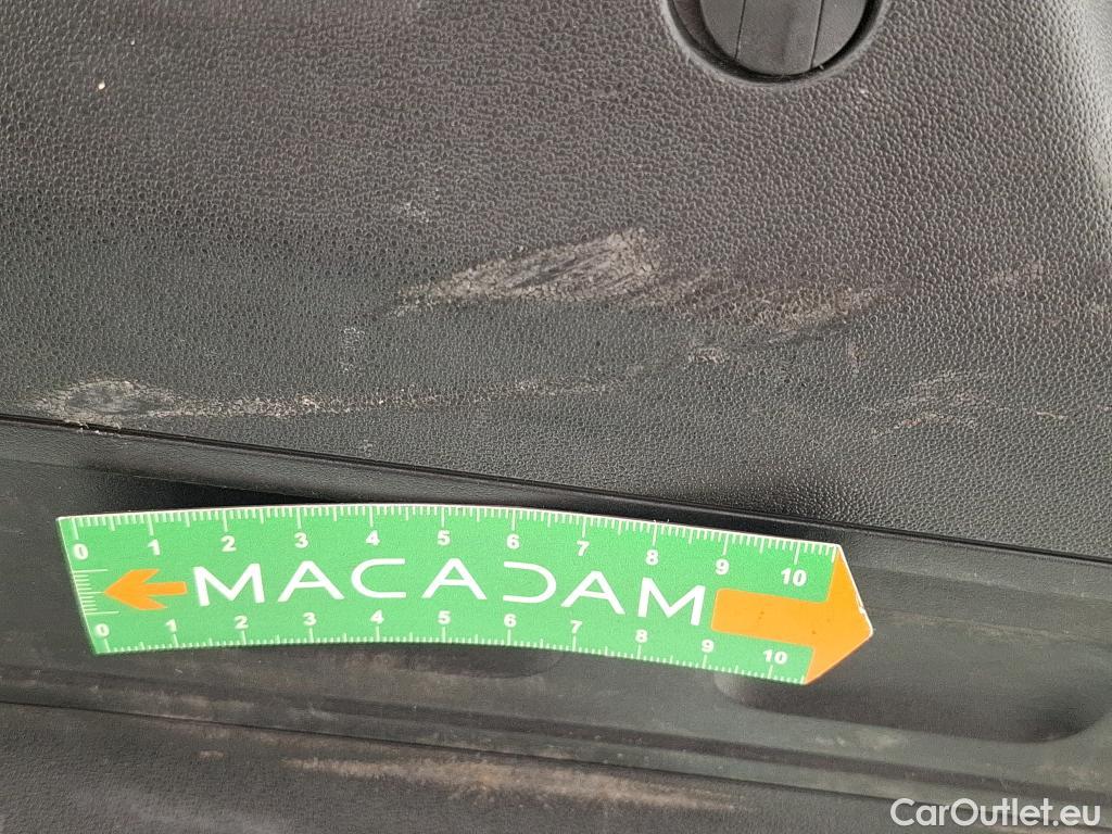  Citroen  C3  Société Feel 1.5 BlueHDI 100CV BVM5 E6dT #6