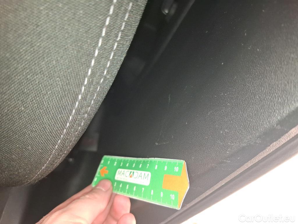  Peugeot  208  Affaire Premium Pack 1.5 HDi 100CV BVM5 E6dT #21