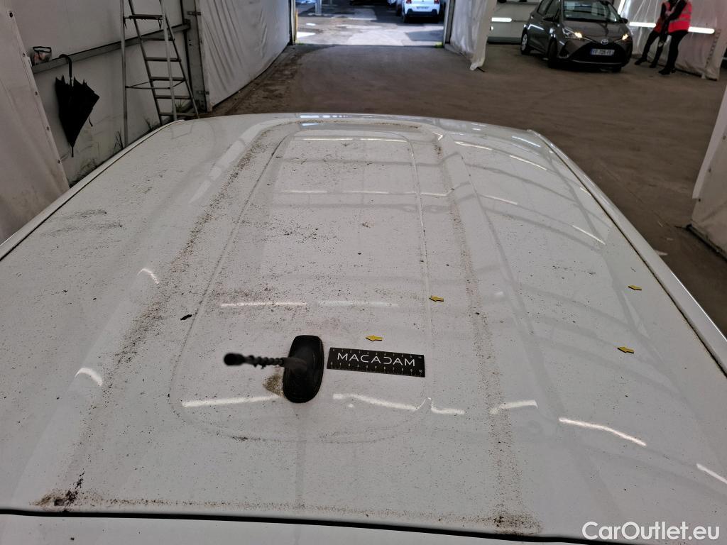  Citroen  C3  Société Feel 1.5 BlueHDI 100CV BVM6 E6d #1