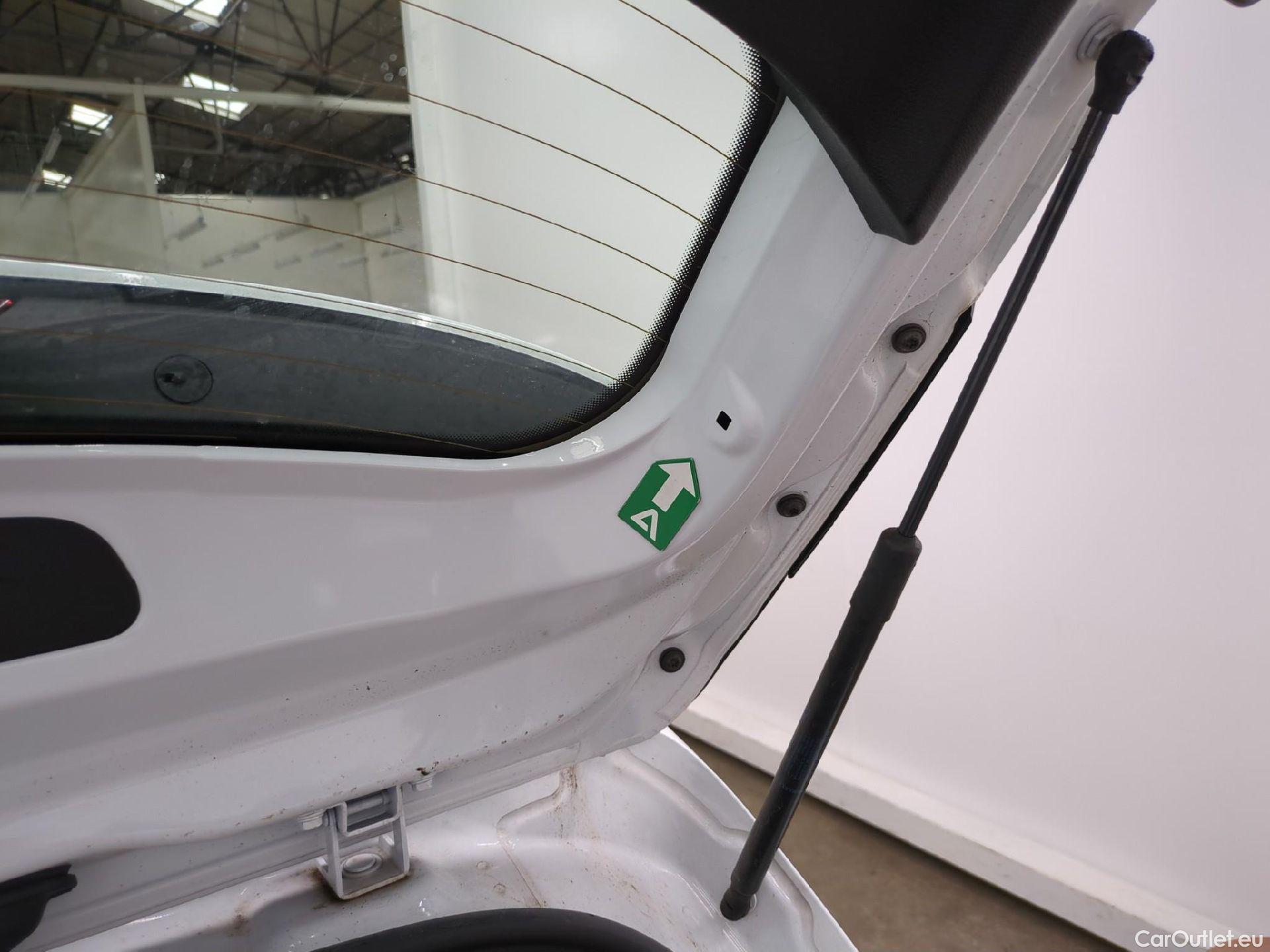  Renault  Clio  V Business 1.6 E-TECH Hybrid 140CV BVA6 E6d #13