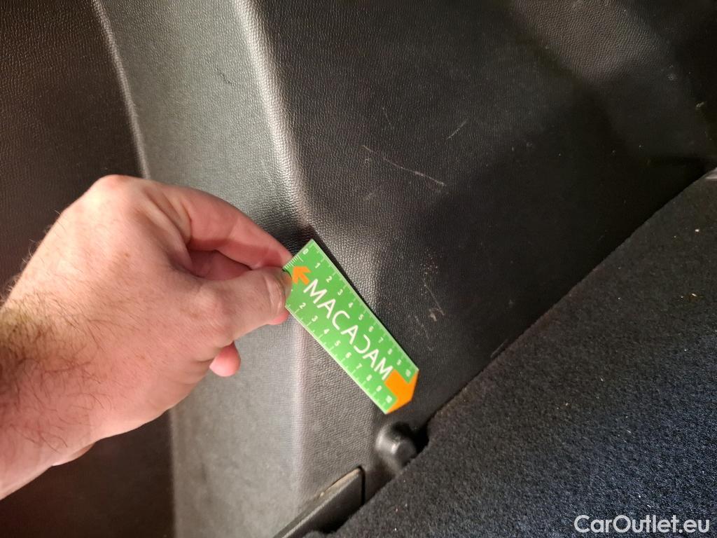  Peugeot  2008  Allure Pack 1.5 HDi 110CV BVM6 E6d #30