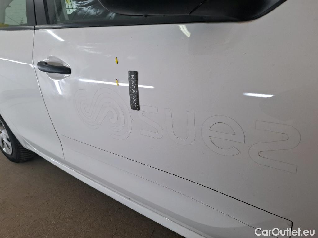  Peugeot  208  Affaire Pro 1.6 HDi 75CV BVM5 E6 #43