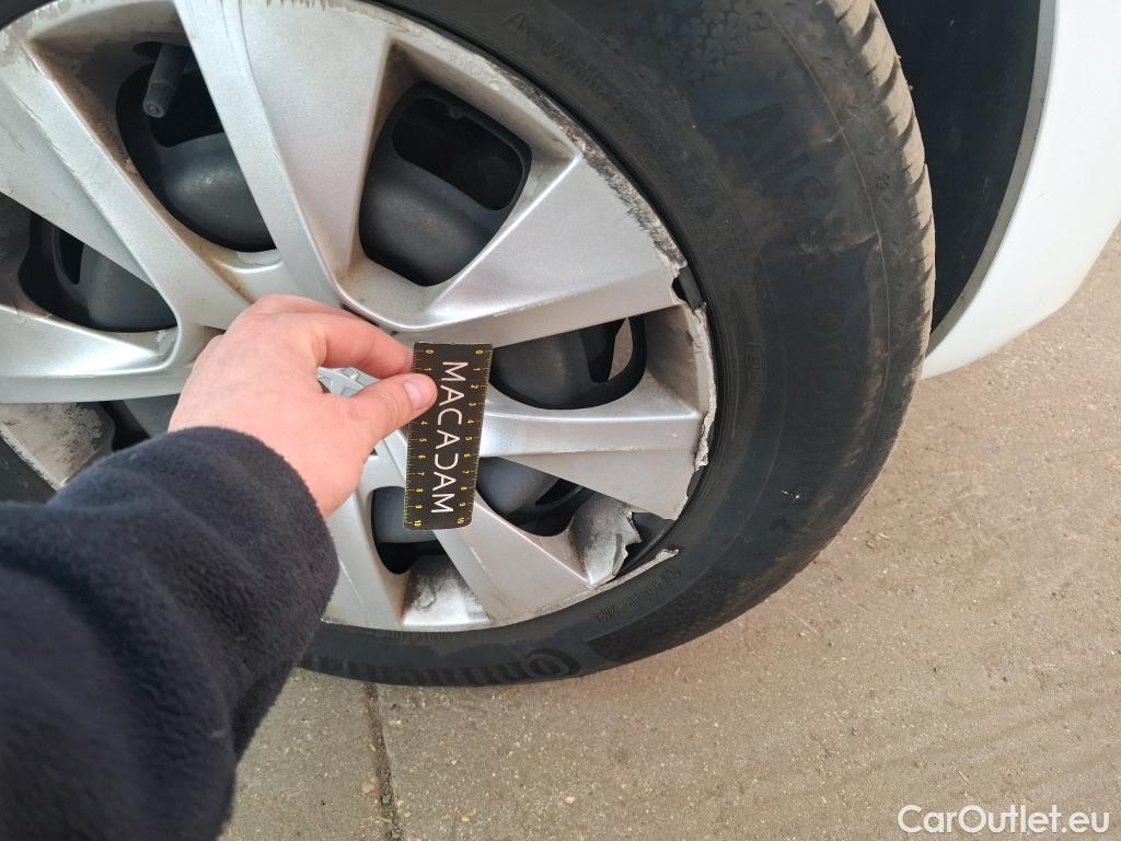  Peugeot  208  Affaire Pro 1.6 HDi 75CV BVM5 E6 #51