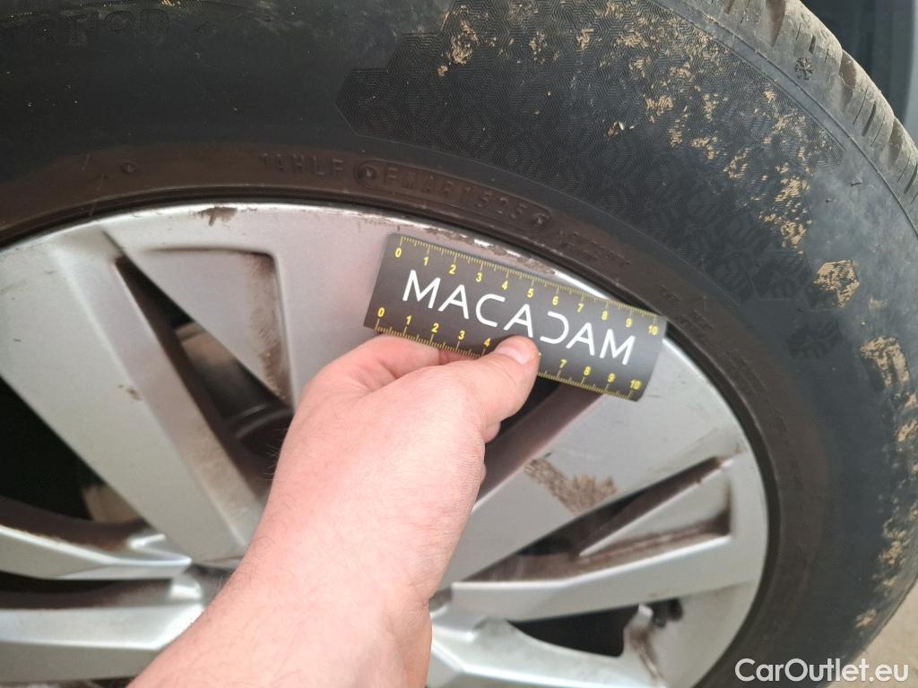  Peugeot  3008  Active Pack 1.5 HDi 130CV BVA8 E6d #30