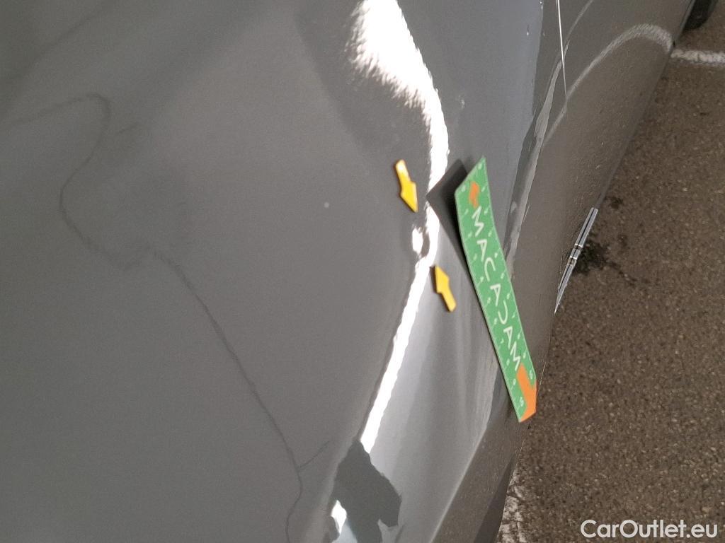  Jeep  Patriot Renegade / 2018 / 5P / SUV 1.3 TURBO T4 190PS 4XE LIMITED
 #59