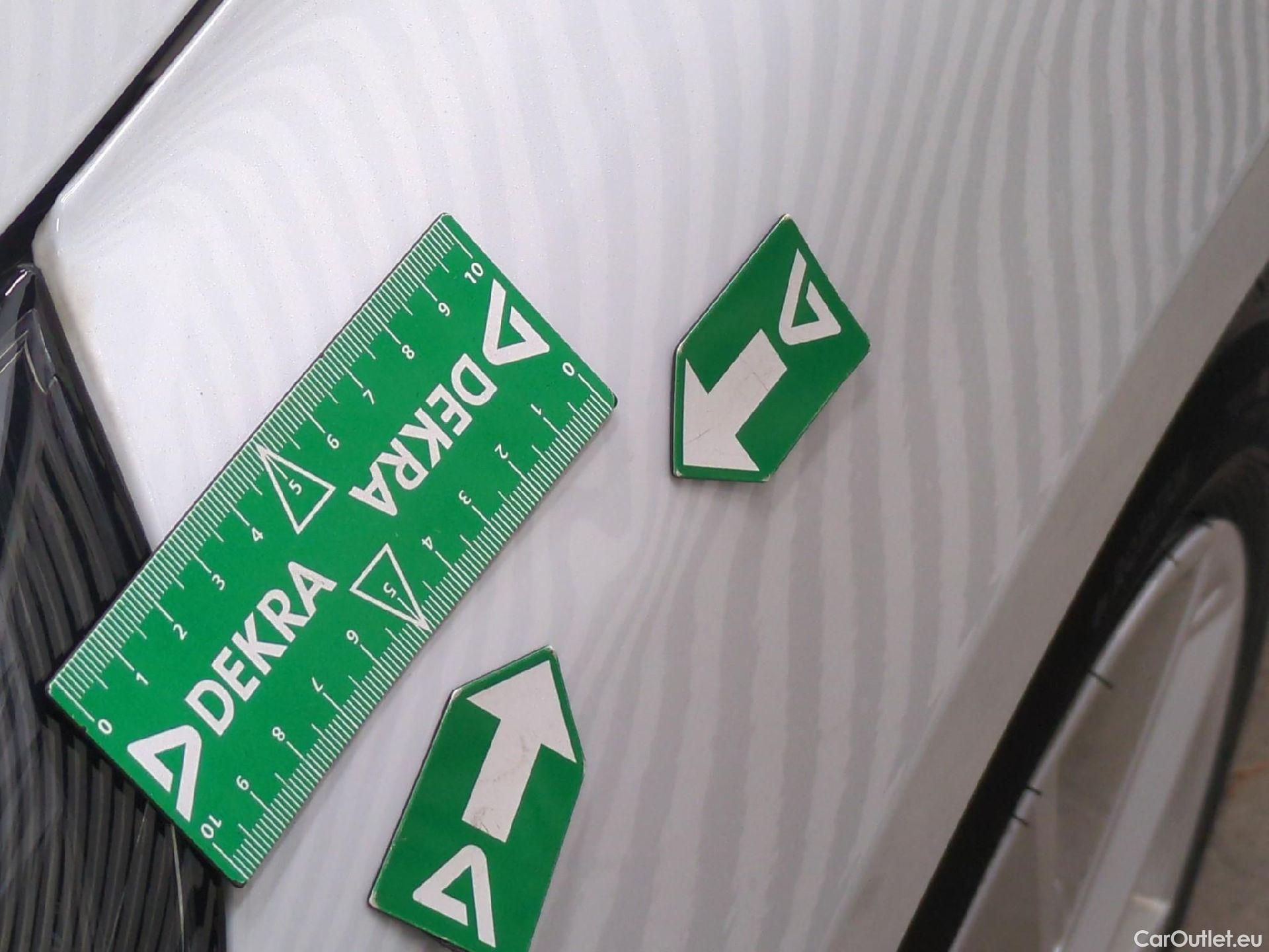  Renault  Clio  V Business 1.6 E-TECH Hybrid 140CV BVA6 E6d #30