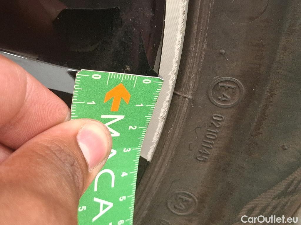  Nissan  Juke NISSAN  / 2019 / 5P / Crossover Hybrid 143 Business+ #5