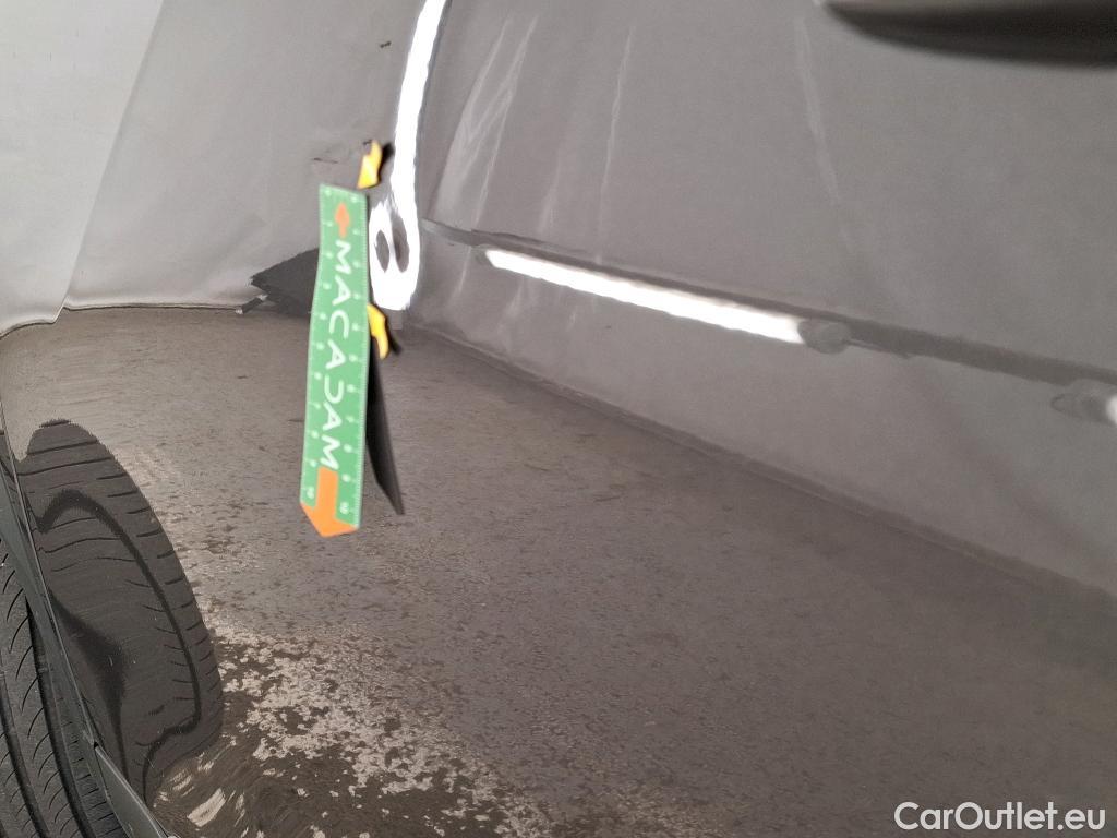  Peugeot  2008  Allure Pack 1.5 HDi 110CV BVM6 E6d #12