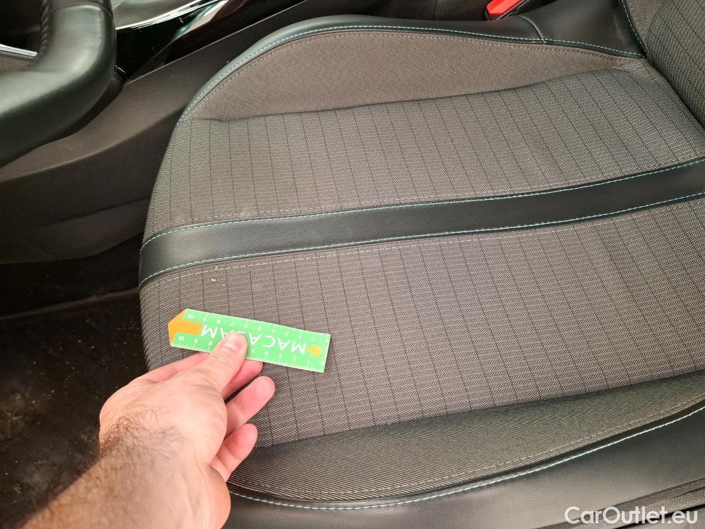  Peugeot  2008  Allure Pack 1.5 HDi 110CV BVM6 E6d #21