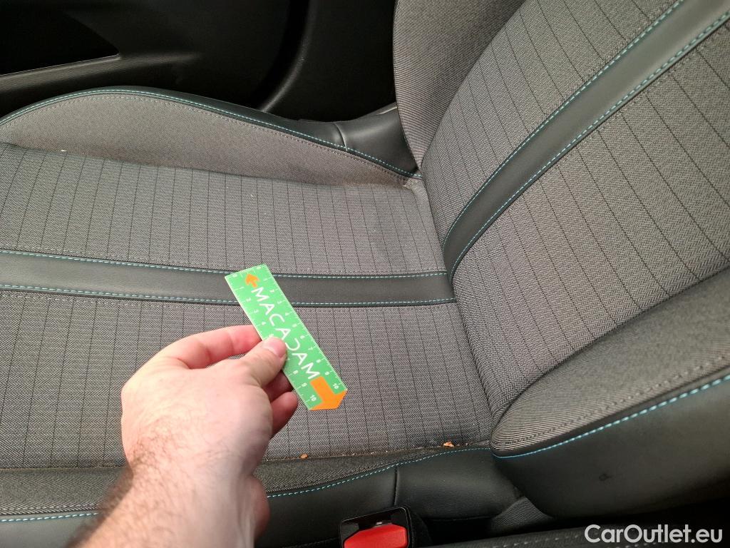  Peugeot  2008  Allure Pack 1.5 HDi 110CV BVM6 E6d #22