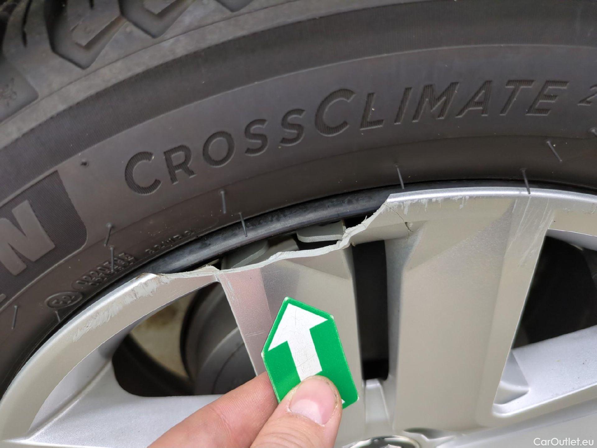  Renault  Clio  V Business 1.6 E-TECH Hybrid 140CV BVA6 E6d #22