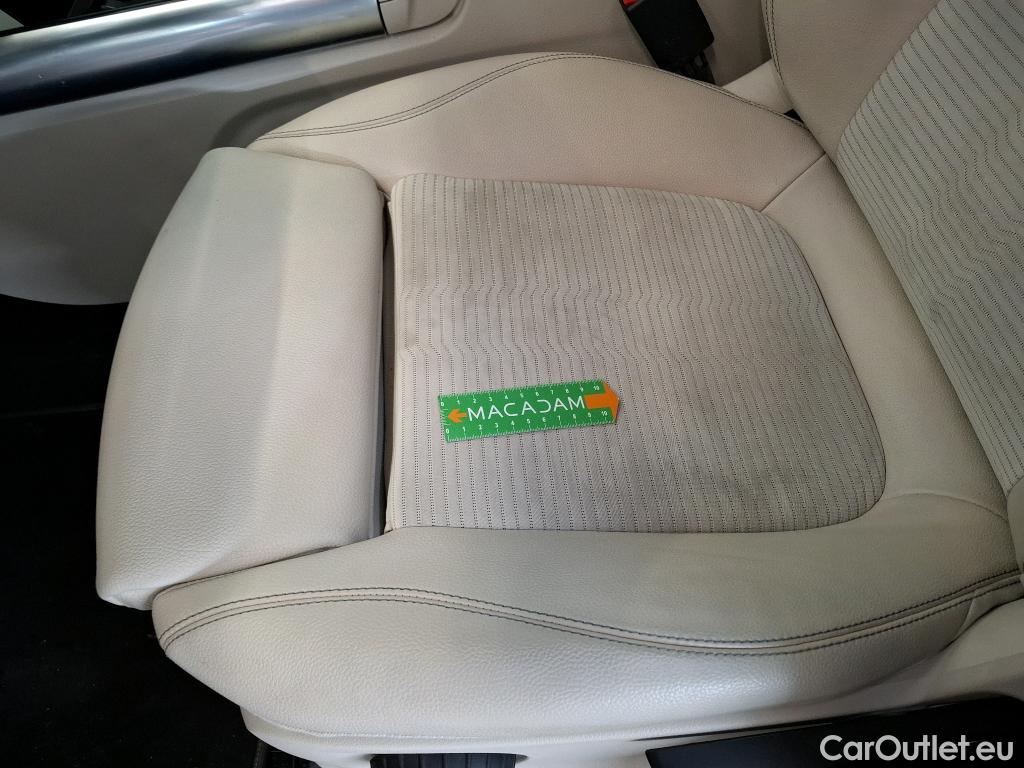  Mercedes  GLA MERCEDES-BENZ  / 2020 / 5P / SUV 1.3  250 e BUSINESS LINE DCT #24