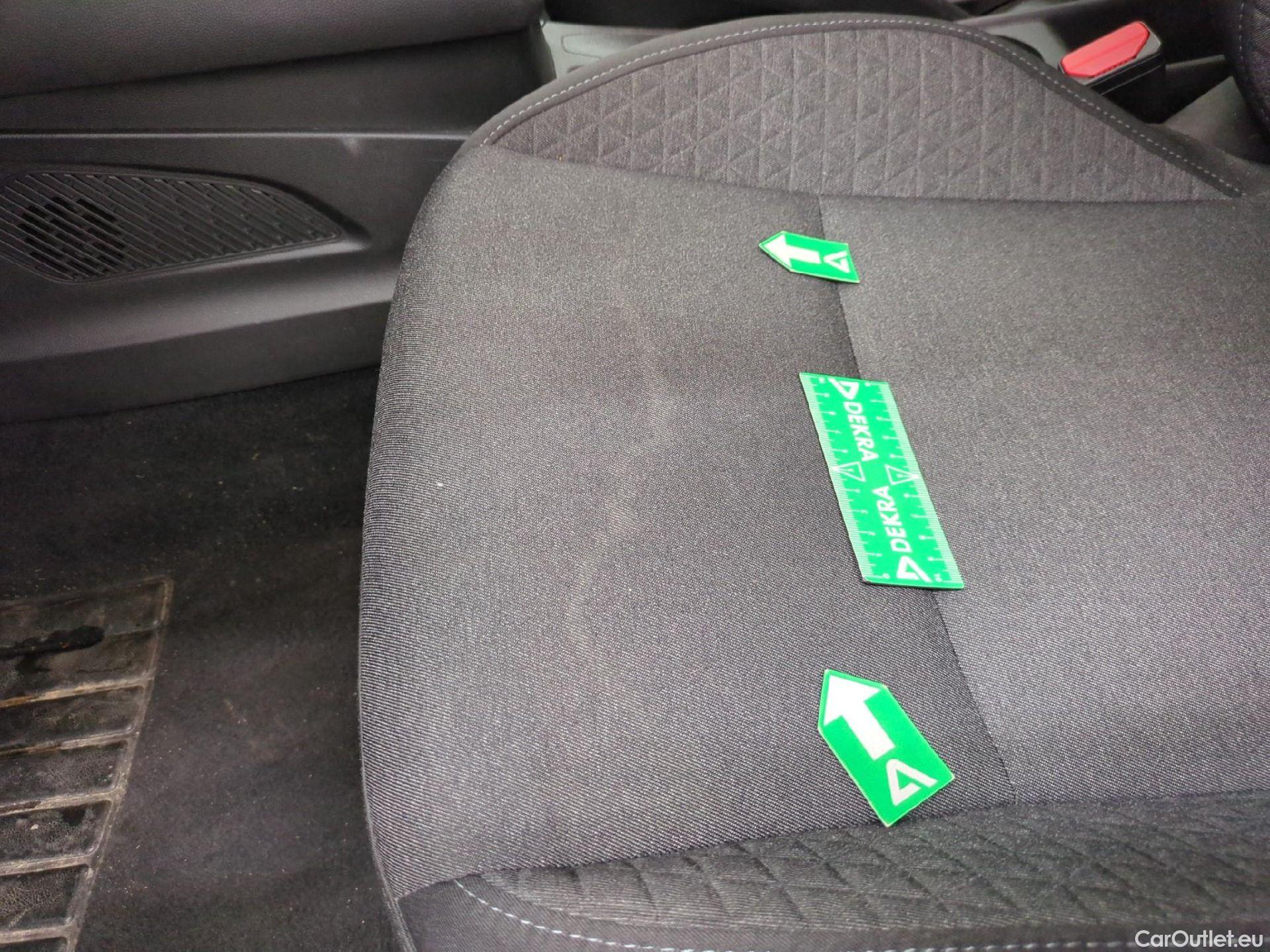  Renault  Clio  V Business 1.6 E-TECH Hybrid 140CV BVA6 E6d #11