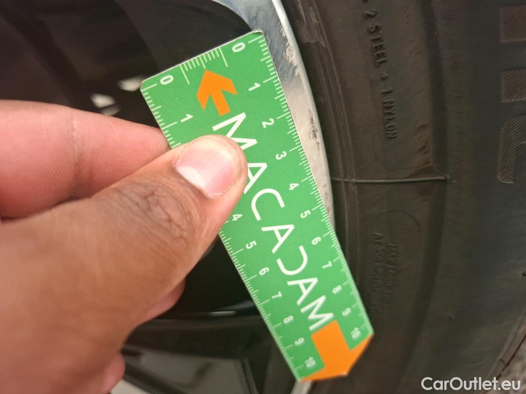  Nissan  Juke NISSAN  / 2019 / 5P / Crossover Hybrid 143 Business+ #3