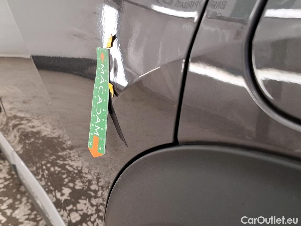  Peugeot  2008  Allure Pack 1.5 HDi 110CV BVM6 E6d #14