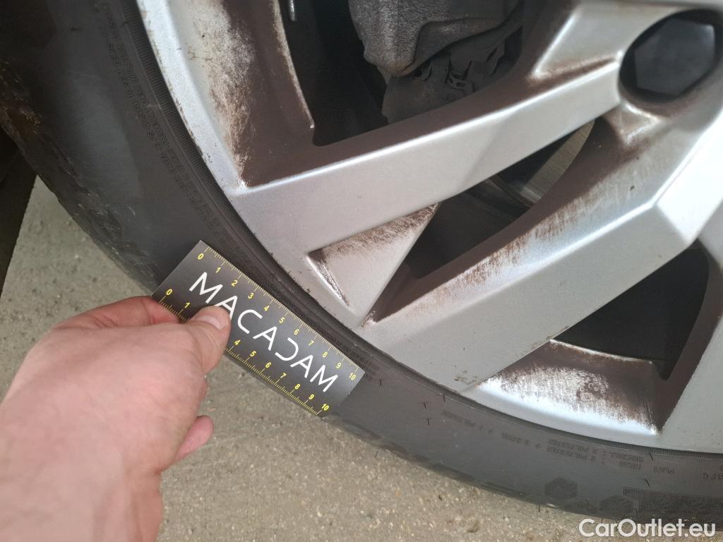  Peugeot  3008  Active Pack 1.5 HDi 130CV BVA8 E6d #26