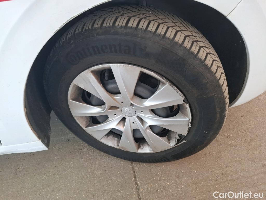  Peugeot  208  Affaire Pro 1.6 HDi 75CV BVM5 E6 #49