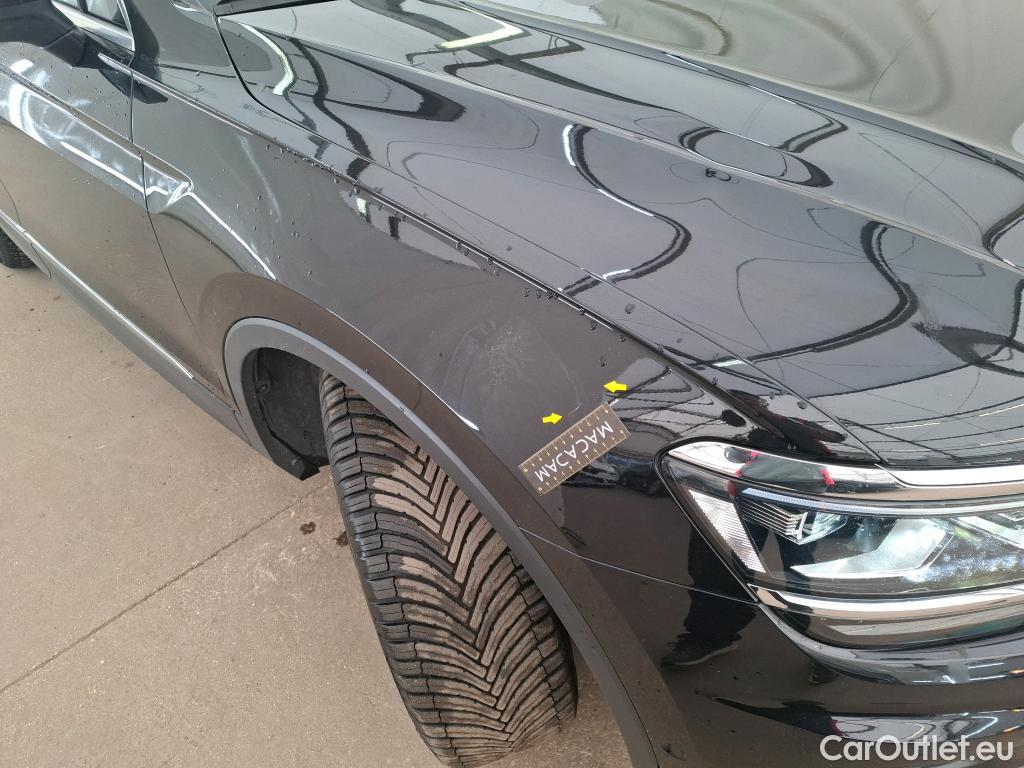  Volkswagen  Tiguan VOLKSWAGEN  5p SUV 2.0 TDI 150 DSG7 Carat Exclusive #26