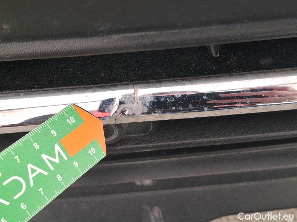  Volkswagen  Tiguan VOLKSWAGEN  5p SUV 1.5 TSI 150 EVO DSG7 Confortline #8