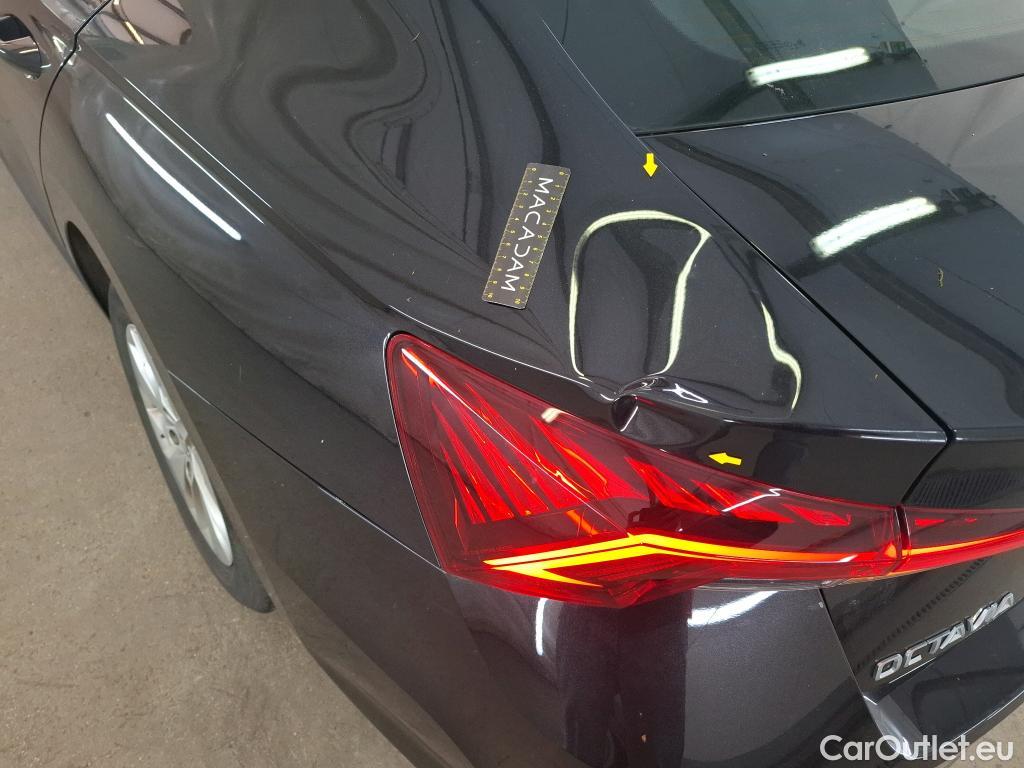  Skoda  Octavia  Berline Business 2.0 TDI 115CV BVA7 E6d #11