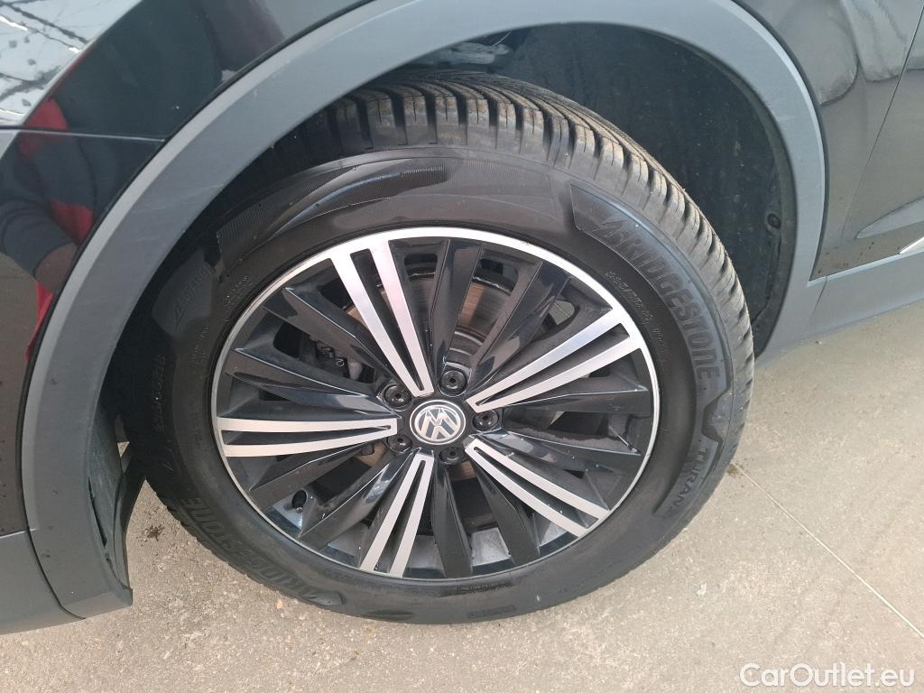  Volkswagen  Tiguan VOLKSWAGEN  5p SUV 2.0 TDI 150 DSG7 Carat Exclusive #22