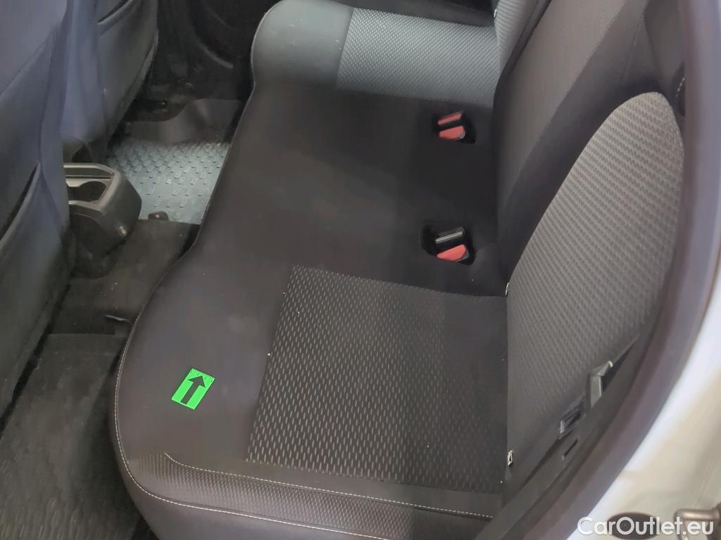  Dacia  Duster 1.5 Blue dCi 115CP Comfort 4WD #15