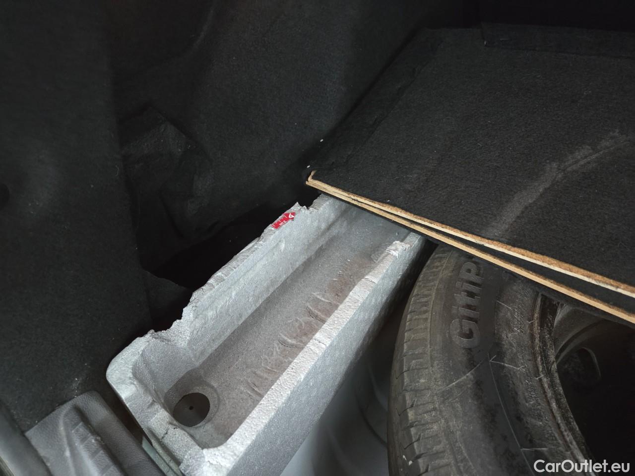  Dacia  Duster 1.5 Blue dCi 115CP Comfort 4WD #26