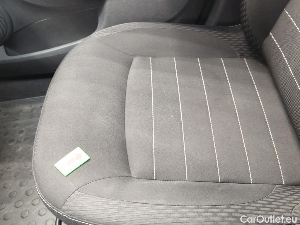  Dacia  Logan 0.9 TCe 90CP Laureate_Groupama #33