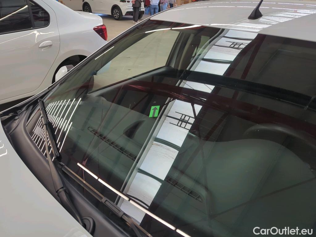  Dacia  Logan 0.9 TCe 90CP Laureate_Groupama #5