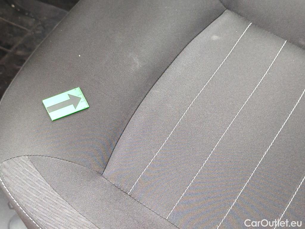  Dacia  Logan 0.9 TCe 90CP Laureate_Groupama #12