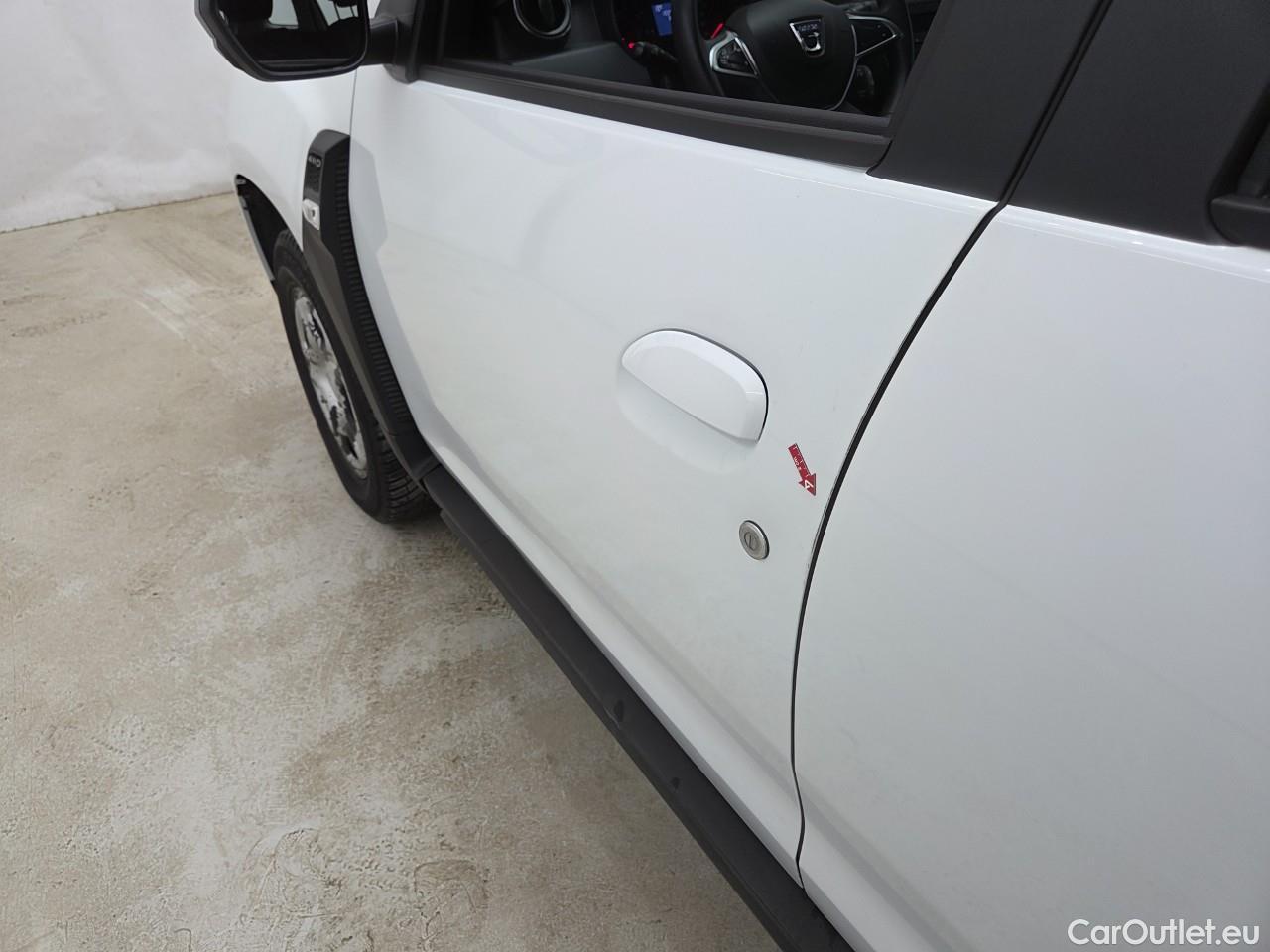  Dacia  Duster 1.5 Blue dCi 115CP Comfort 4WD #2