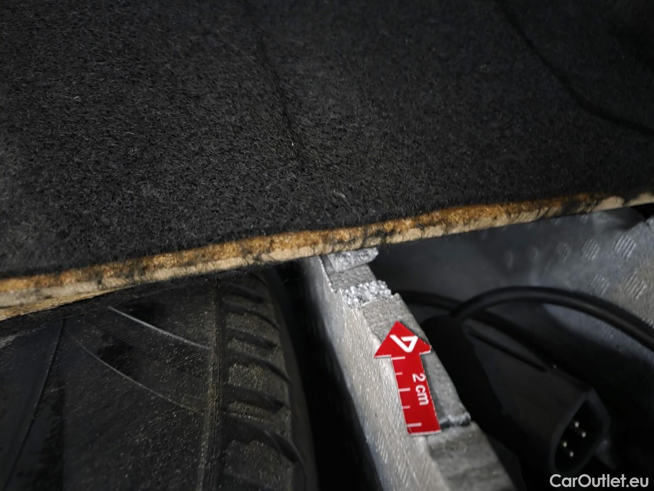  Dacia  Duster 1.5 Blue dCi 115CP Comfort 4WD #24