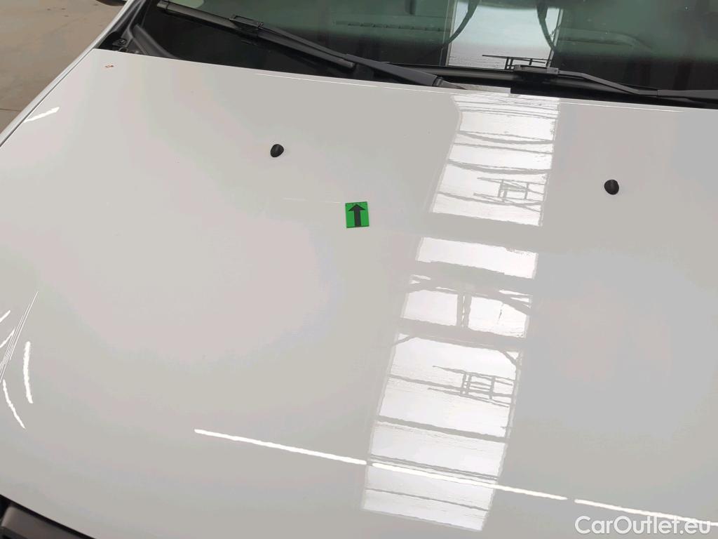  Dacia  Logan 0.9 TCe 90CP Laureate_Groupama #13