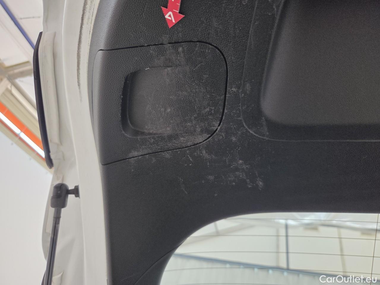  Ford  Fiesta 1.1 75CP Trend #77