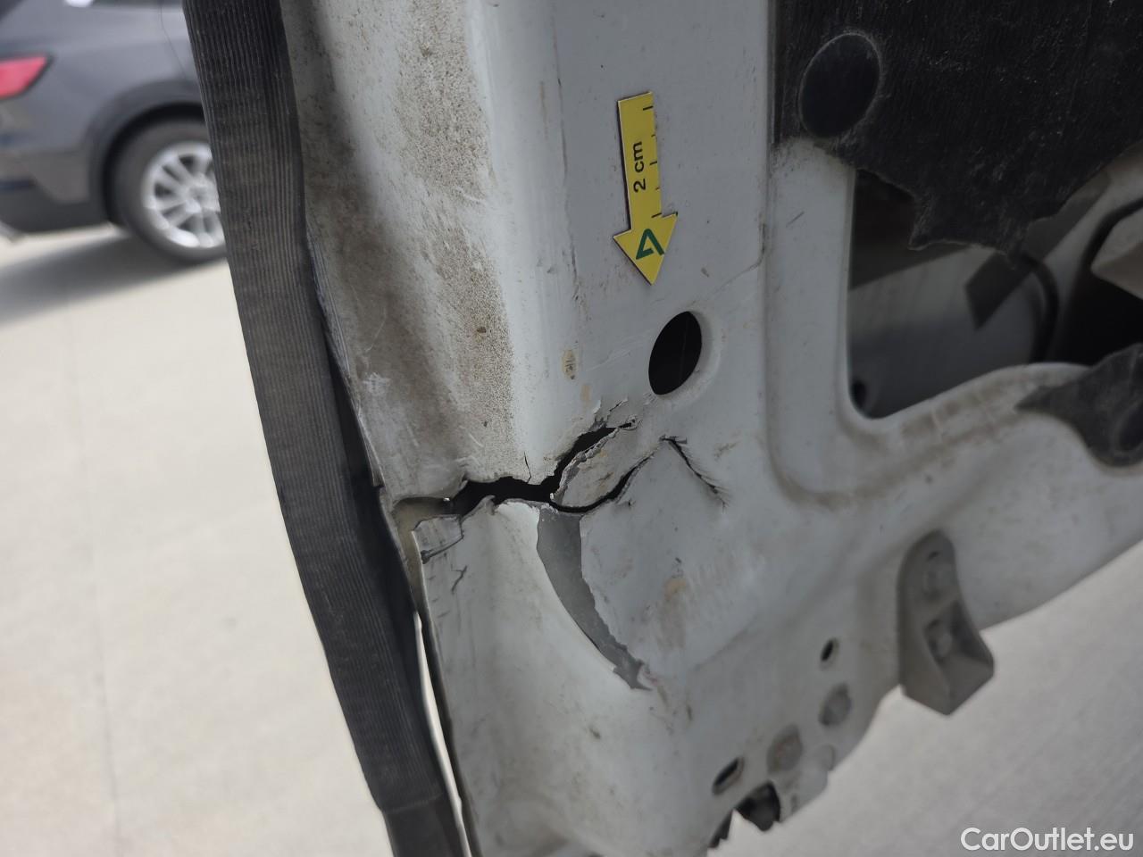  Iveco  Daily 2.3 35C14H 136HP 4x2 18mc #80