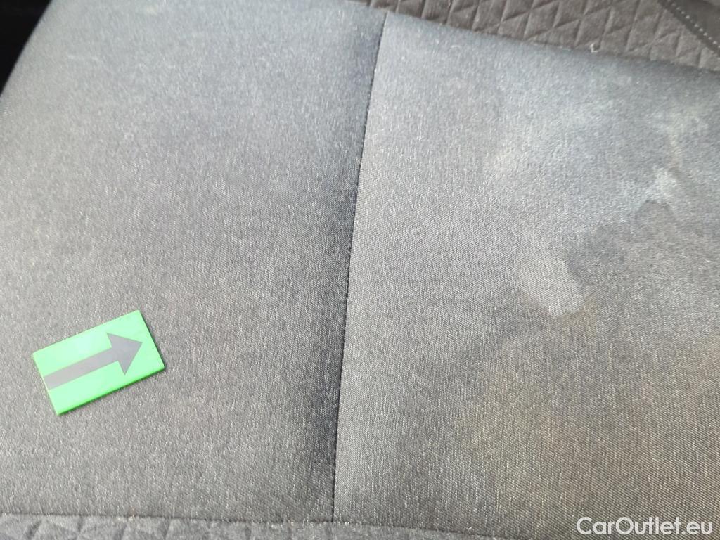  Renault  Clio 1.6 E-Tech 145CP Zen Auto #38