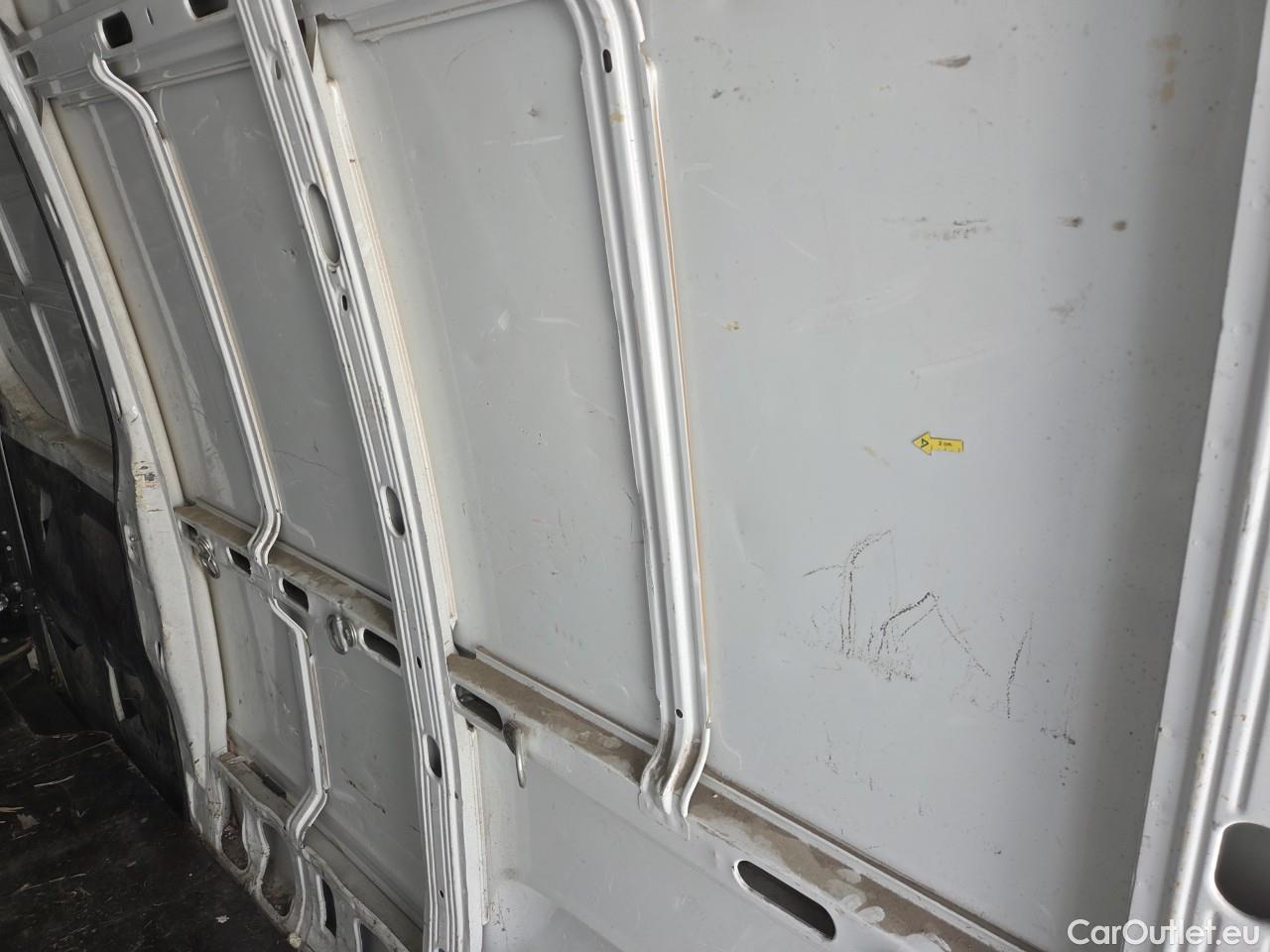  Iveco  Daily 2.3 35C14H 136HP 4x2 18mc #131