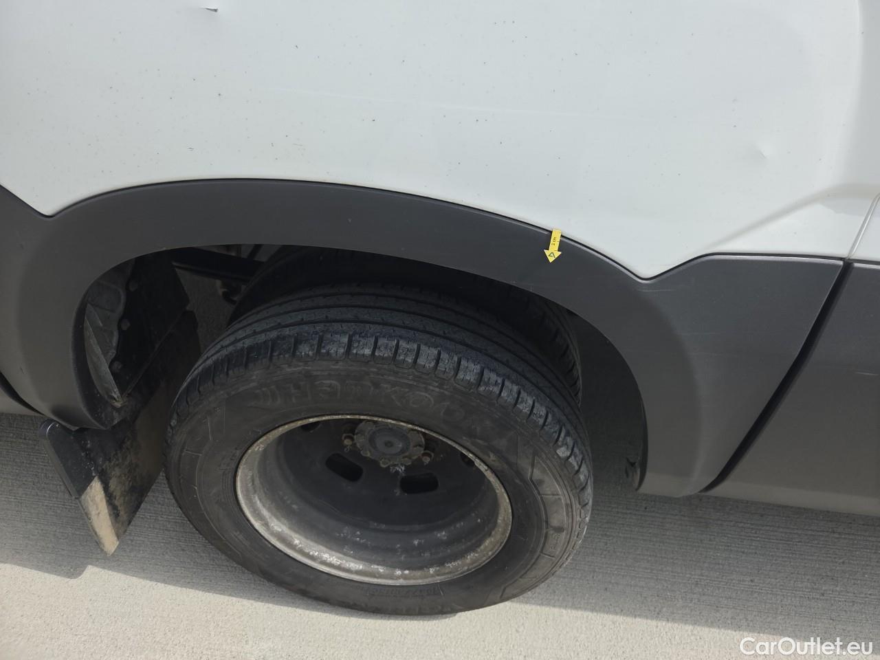  Iveco  Daily 2.3 35C14H 136HP 4x2 18mc #47