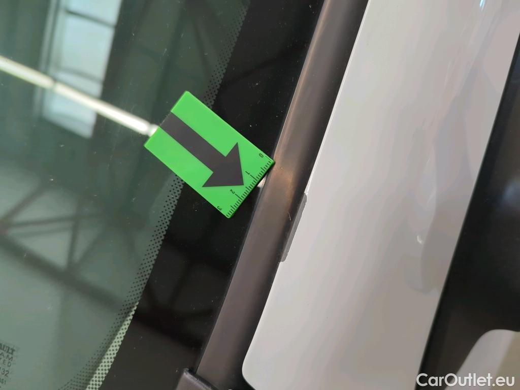  Dacia  Logan 0.9 TCe 90CP Laureate_Groupama #22