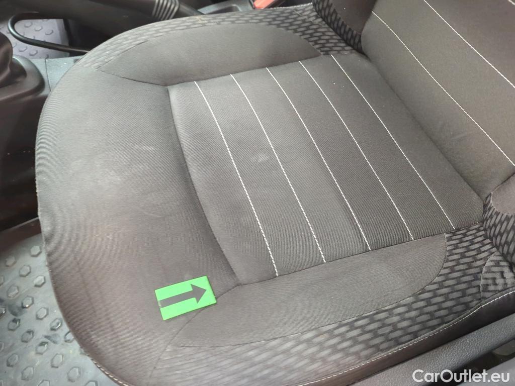  Dacia  Logan 0.9 TCe 90CP Laureate_Groupama #38