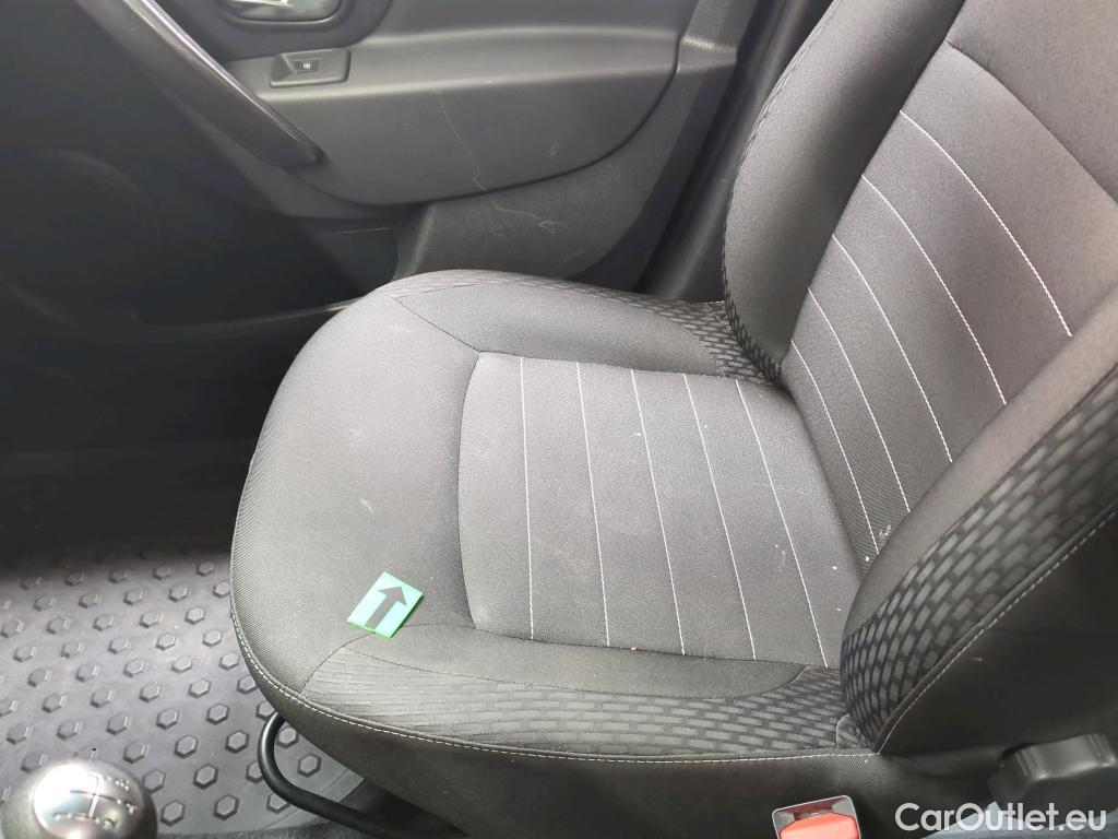  Dacia  Logan 0.9 TCe 90CP Laureate_Groupama #39