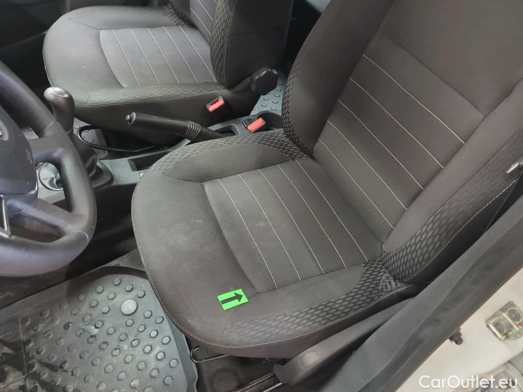  Dacia  Logan 0.9 TCe 90CP Laureate_Groupama #37