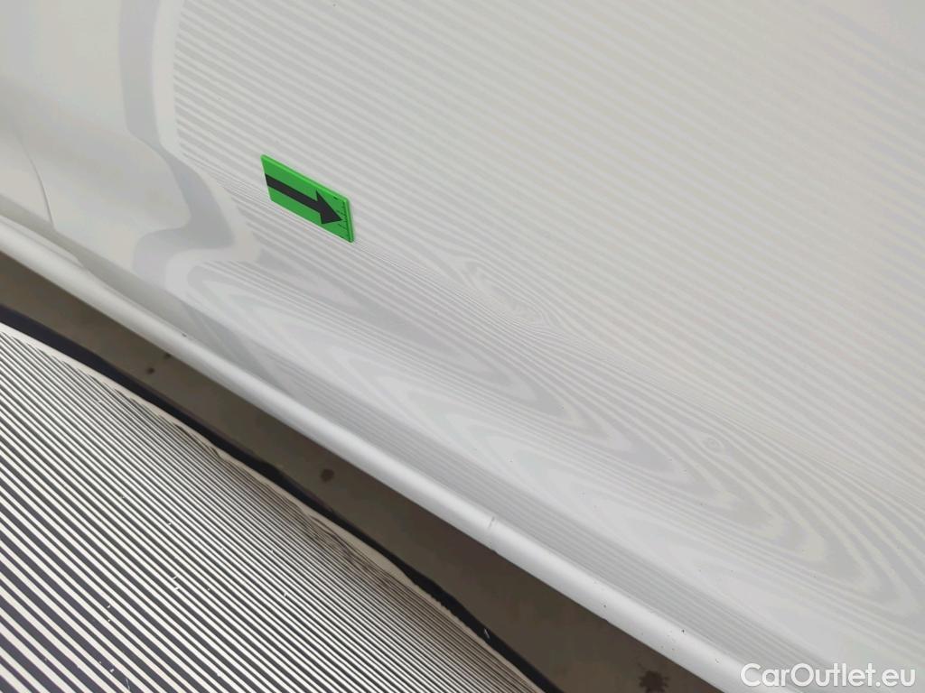  Dacia  Logan 0.9 TCe 90CP Laureate_Groupama #12