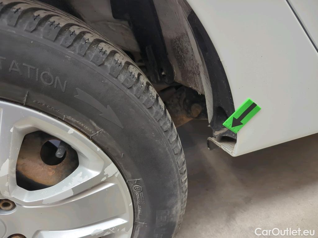  Dacia  Logan 0.9 TCe 90CP Laureate_Groupama #33