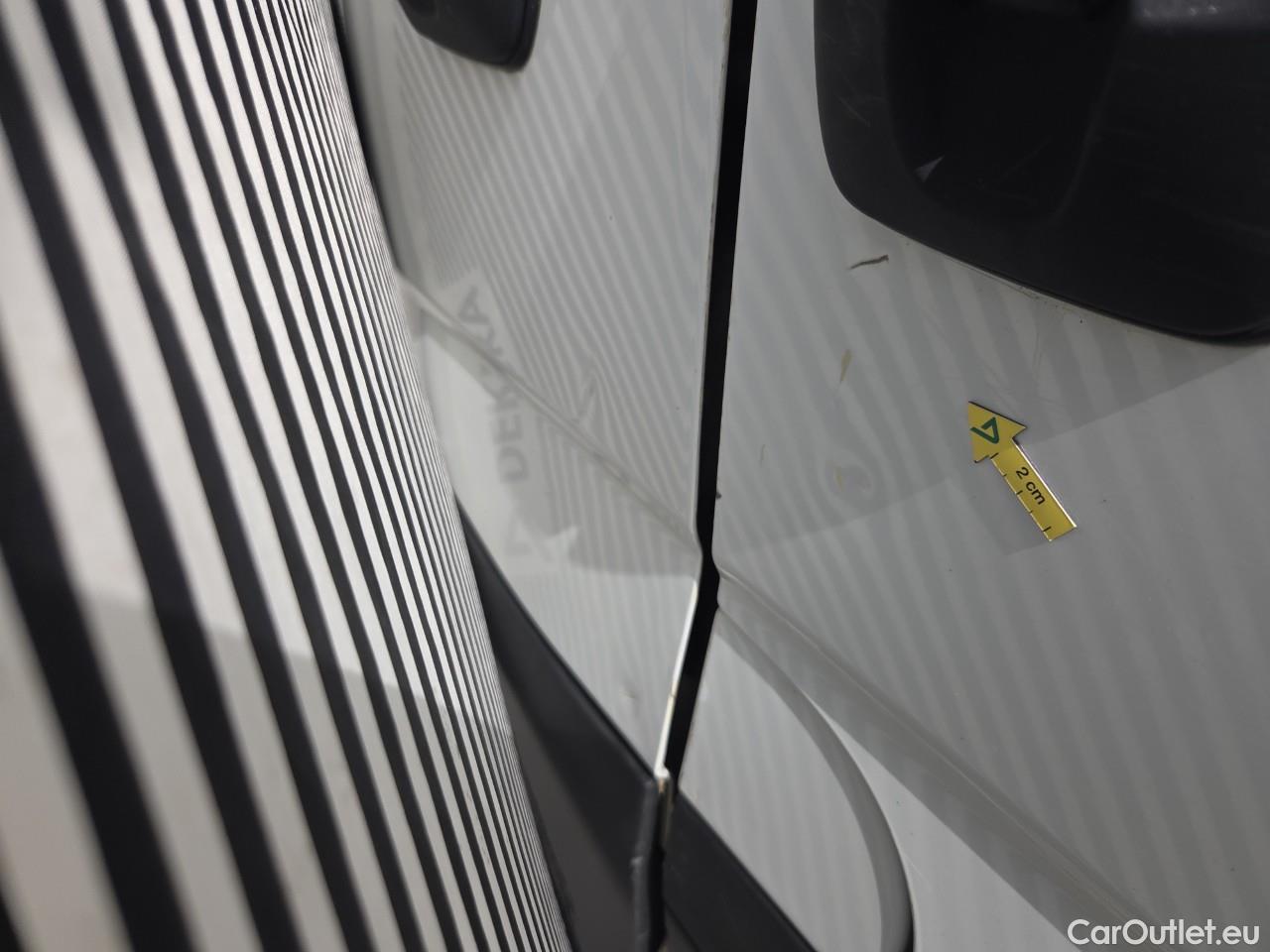  Iveco  Daily 2.3 35C14H 136HP 4x2 18mc #31