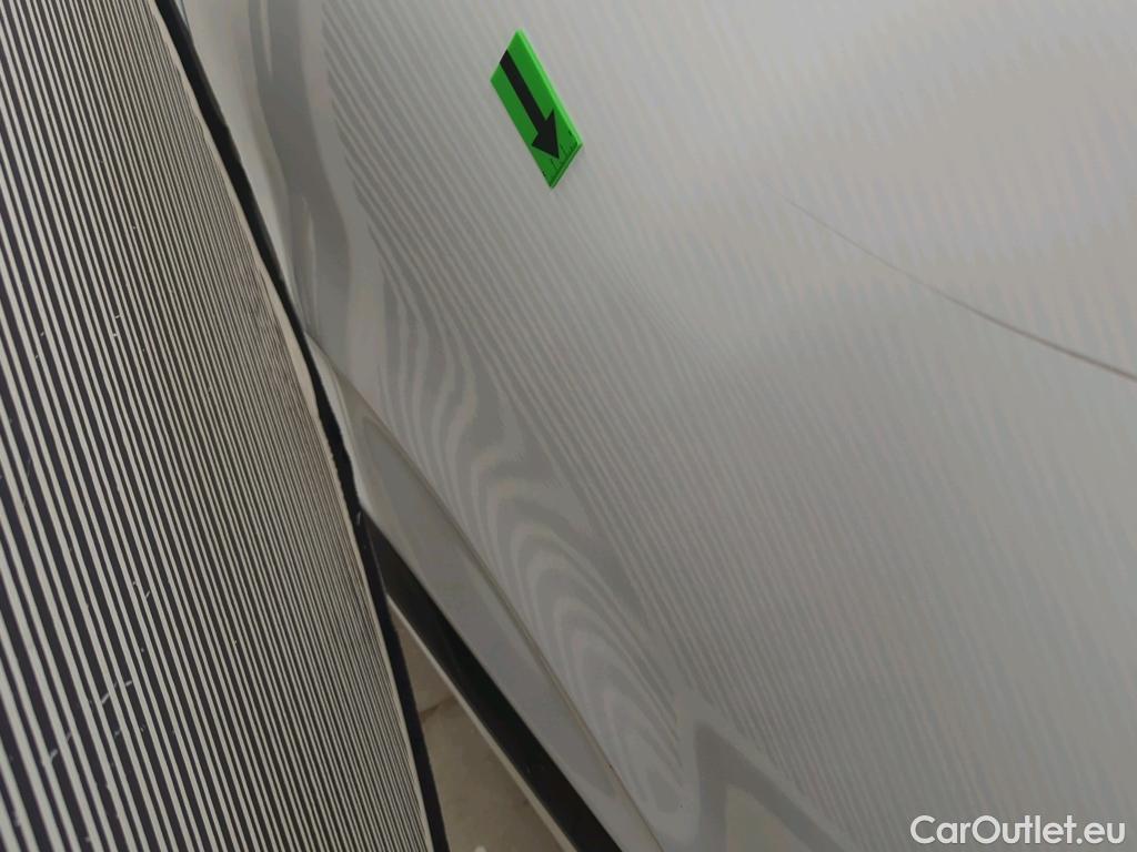  Renault  Clio 1.6 E-Tech 145CP Zen Auto #10